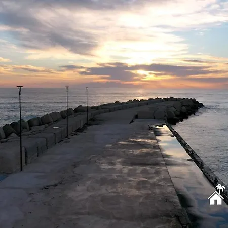 On The Beach Noto